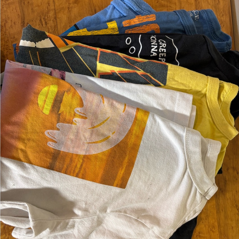 Assorted Kids Graphic T-Shirts - Picture 3 of 3